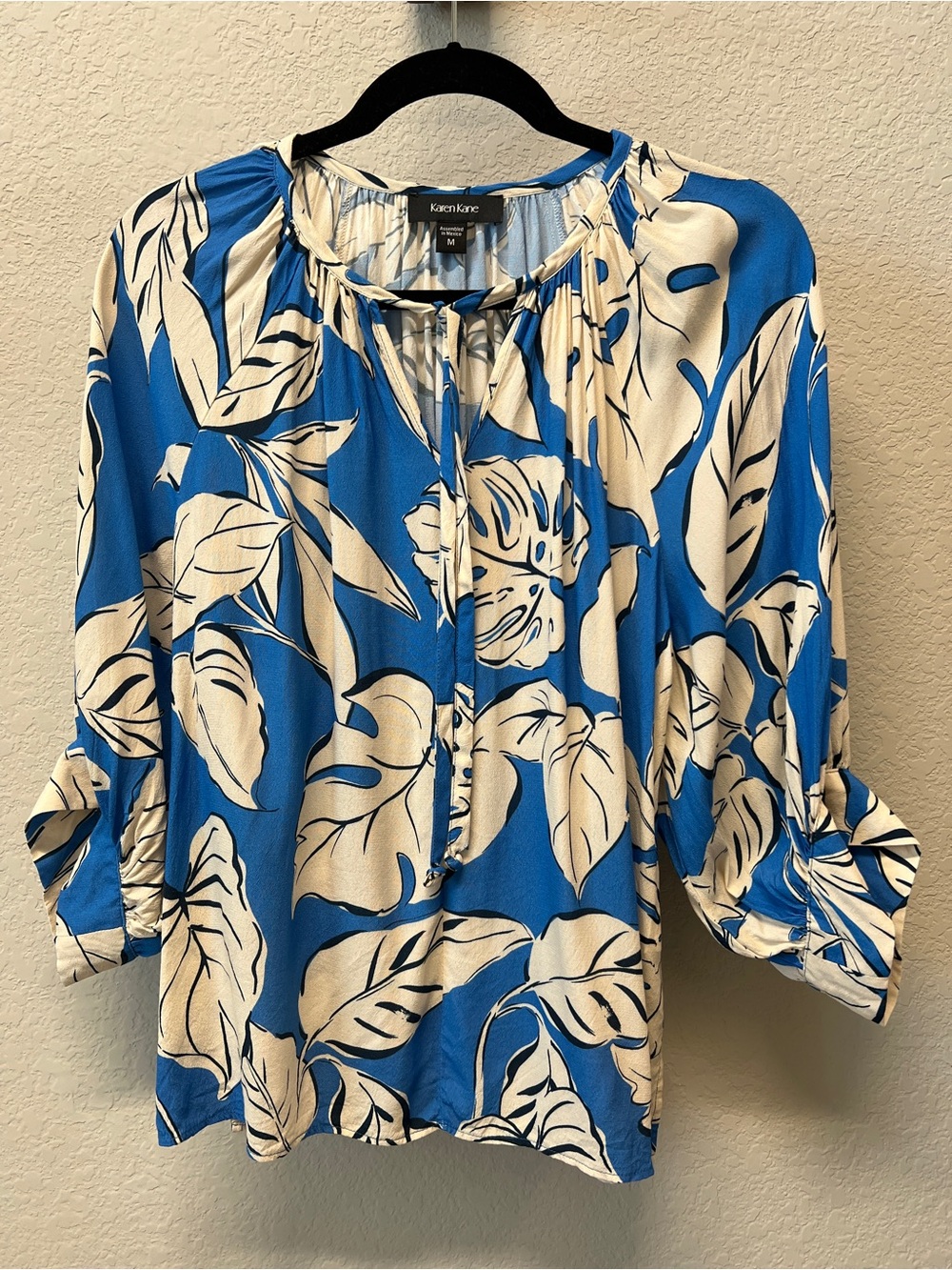 Karen Kane Blue Tropical Monstera Leaf Print Peasant Blouse Size Medium
